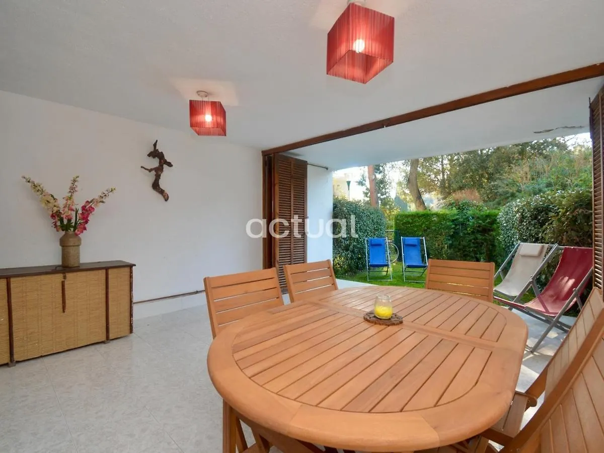 Politur F-1 Daire Platja d'Aro İspanya